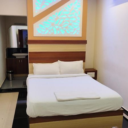 Krishnakripa Premium Residency Hotel Kochi Exterior foto