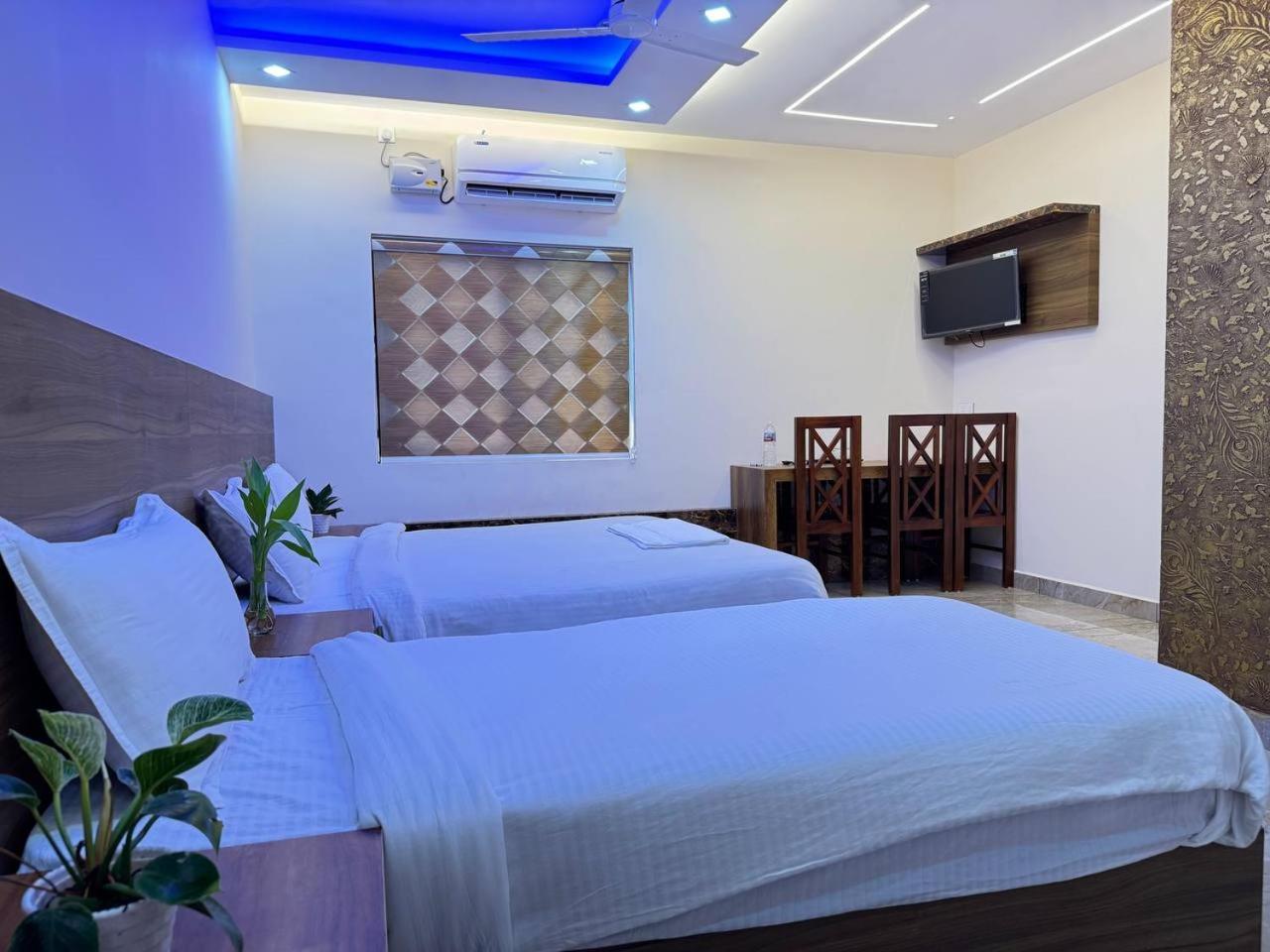 Krishnakripa Premium Residency Hotel Kochi Exterior foto